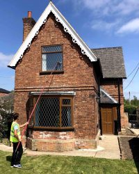 Window-Cleaning-care-cleaning-services